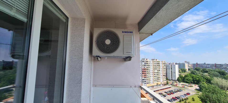 Klimatizácia v byte - vonkajšia jednotka. Montáž klimatizácie do bytu a domu TeploZima. 